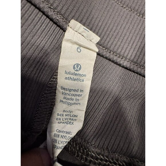 Lululemon Dance Studio Crops Grey Size 6 EUC - Picture 4 of 5